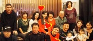 家宴明星网红是谁啊,揭秘当红明星网红背后的美食故事