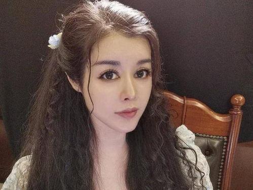 女明星网红素颜照片,揭秘女明星网红的素颜风采