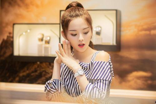 观音桥的明星网红,网红打卡地，明星同款美食与潮流风尚汇聚之地