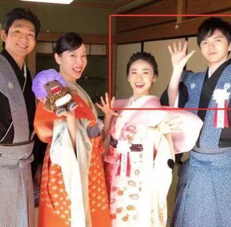 明星网红官宣结婚视频,浪漫婚礼视频引网友热议