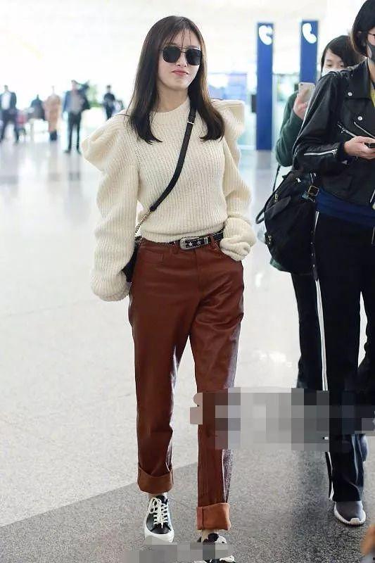 明星网红穿搭对比图,时尚潮流谁主沉浮？